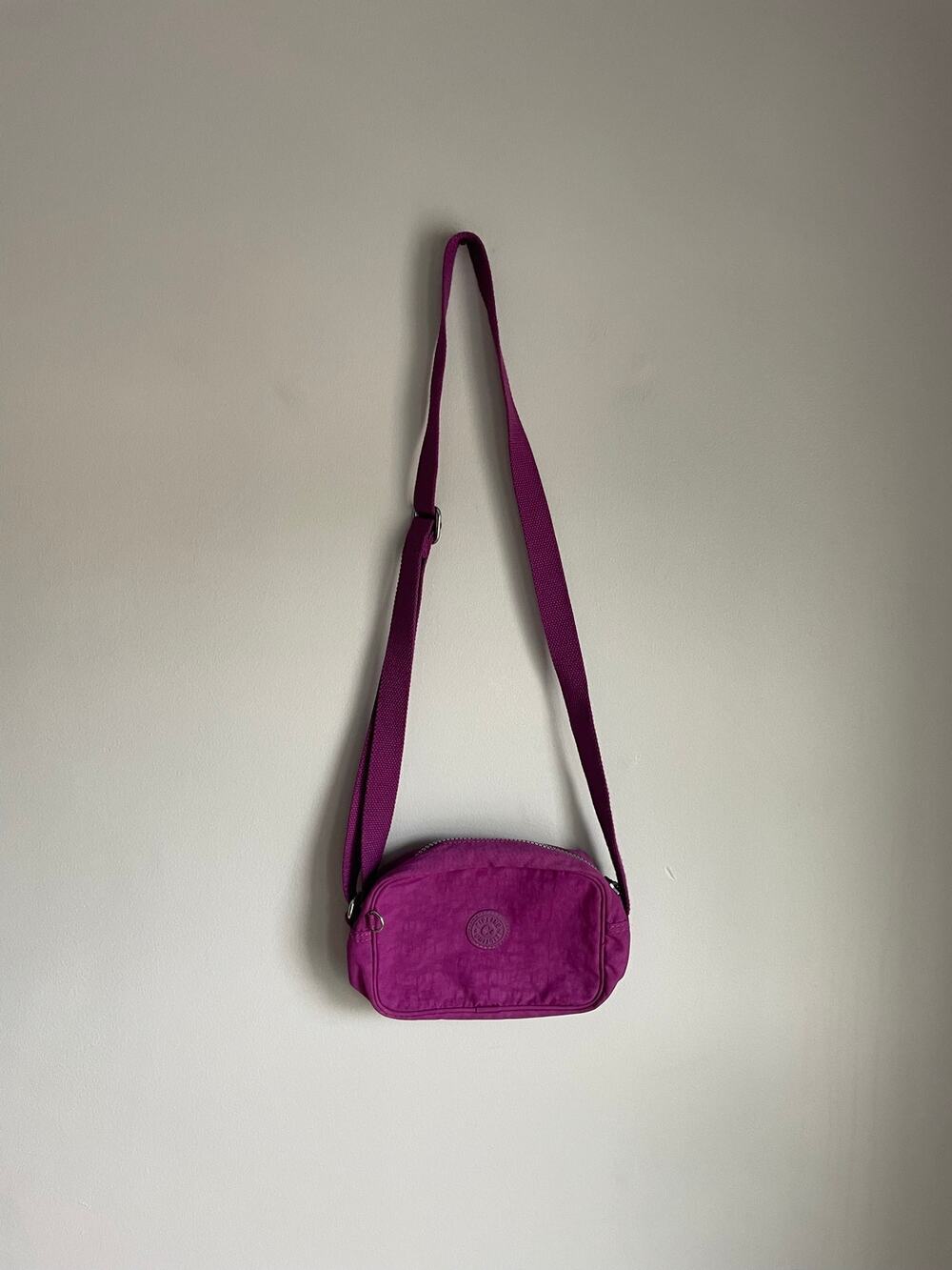 Kipling Magenta Pink Nylon Crossbody Bag Mini Travel Purse Womens Going Out - Picture 1 of 10